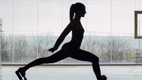 Una guía para los reformadores Pilates, el entrenamiento favorito de las celebridades para moldear el cuerpo de bajo impacto